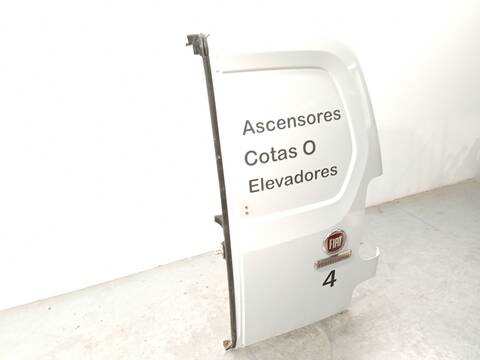 Foto 2ª: Puerta Trasera Derecha Fiat Doblo BLUEHDI 100 102CV 75KW FURGONETA [YHT] (2023)