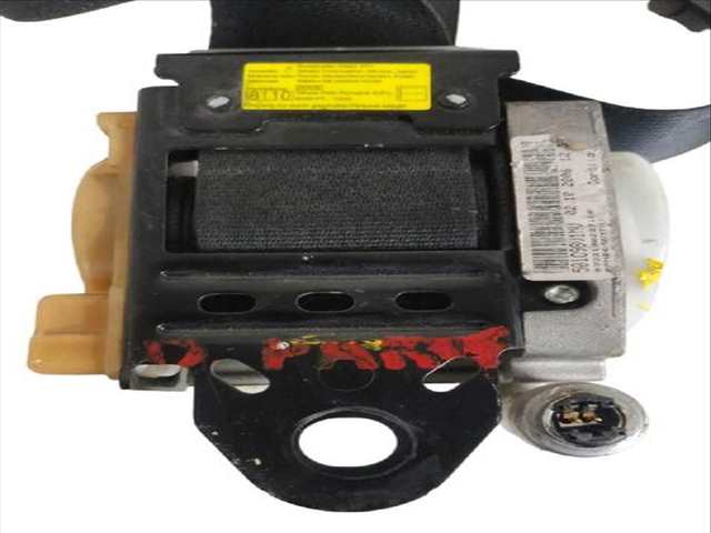 Foto 3ª: Cinturón Delantero Derecho Toyota Avensis 2.2 D-4D ADT251_ ADT251R) (2003)