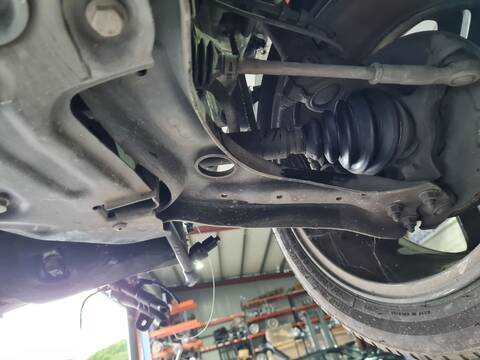 Brazo Suspension Delantero Derecho Volkswagen Polo ADVANCE 90CV 66KW