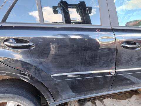 Puerta Trasera Derecha Mercedes Clase ML 320 3.0 CDI W164) 224CV 165KW 164.122)