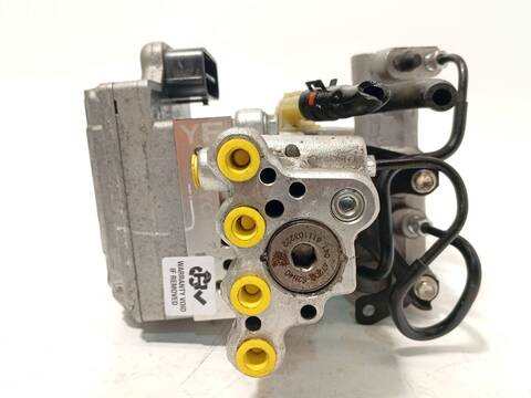 Foto 4ª: Abs Toyota Yaris HSD ACTIVE 75CV 55KW [1NZ] (2017)