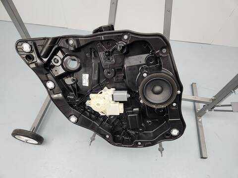 Elevalunas Manual Trasero Izquierdo Bmw Serie 3 315 330D XDRIVE SPORT LINE 4P) BERLINA 265CV