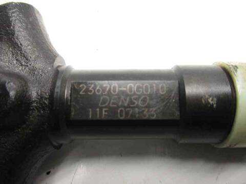 Foto 3ª: Inyectores Toyota Corolla VERSION INDEFINIDA (2001)