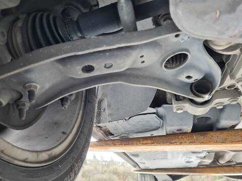 Brazo Suspension Delantero Derecho Audi A3 1.6 TDI ATTRACTION 105CV 77KW