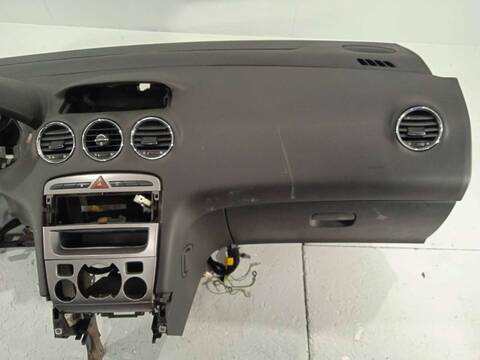 Foto 3ª: Salpicadero Peugeot 308 2.0 16V HDI FAP CAT RHR - DW10BTED4) 136CV 100KW (2008)