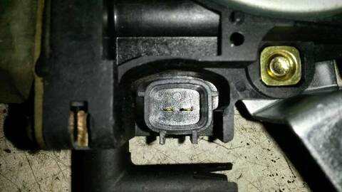 Foto 3ª: Elevalunas Eléctrico Delantero Derecho Nissan X-Trail 2.2 16V TD CAT 114CV 84KW T30) [YD22] (2002)