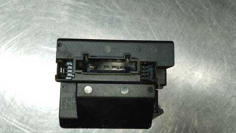 Foto 4ª: Motor de Arranque Mercedes Clase C 160 C 200 CDI LA) 203.707) COUPE 122CV 90KW [OM646962] (2005)