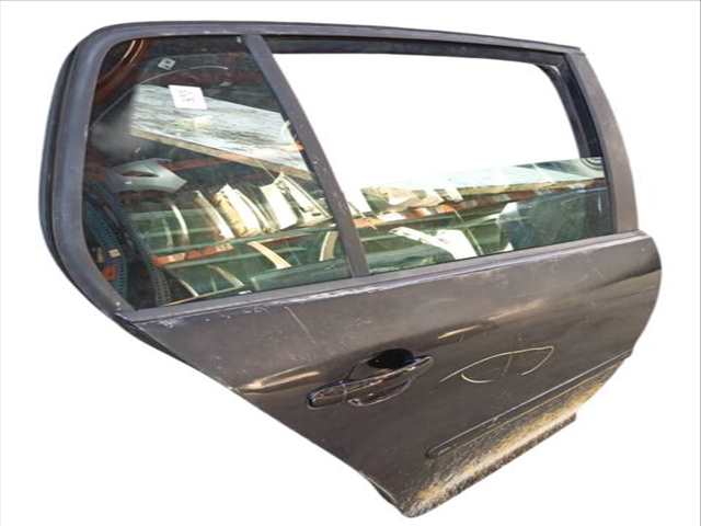 Foto 2ª: Puerta Trasera Derecha Volkswagen Golf 1.6 (2003)