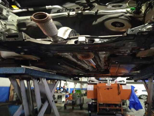 Foto 2ª: Tubo de Escape Citroen C4 1.2 PURETECH 130 BAHNSA BAHNSB) 131CV 96KW [HNS (EB2ADTS)] (2023)