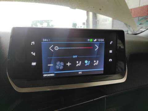Pantalla Multifuncion Peugeot 2008 HN05