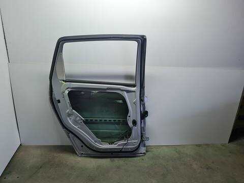 Foto 2ª: Puerta Trasera Izquierda Mercedes Clase B 150 200 CDI 245.208) 140CV 103KW [OM640941] (2006)