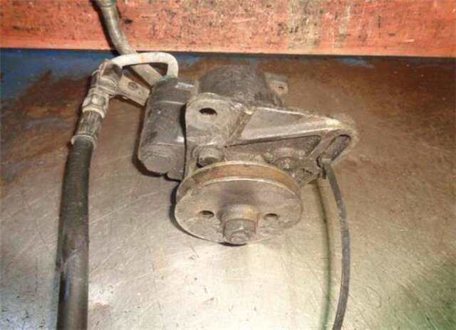 Foto 2ª: Bomba Servodireccion Toyota Land Cruiser 3.0 D-4D GX [3.0 LTR. - 127 KW TURBODIESEL] [1KD]