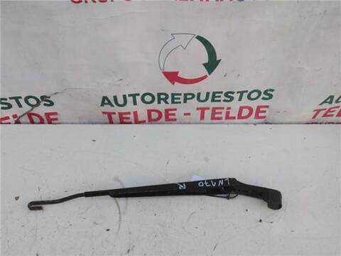 Brazo Limpia Delantero Derecho Toyota Hilux 2.4