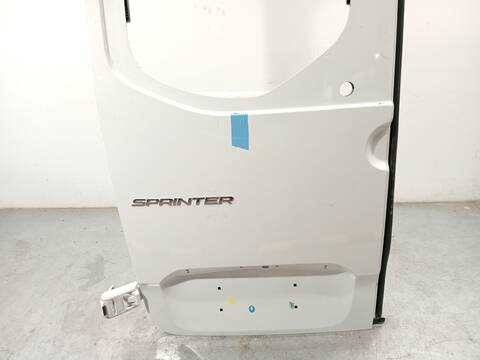 Foto 2ª: Puerta Trasera Izquierda Mercedes Sprinter 419 CDI RWD 907.643 907.645 907.647) 190CV 140KW FURGONETA [654920] (2024)