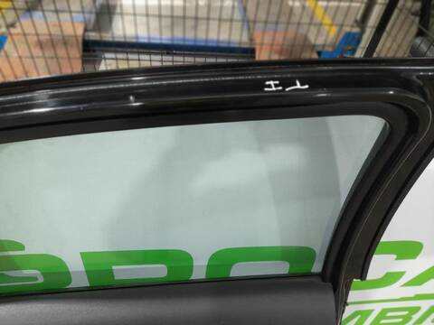 Foto 3ª: Puerta Trasera Izquierda Citroen C3 1.4 HDI 68CV [8HZ (DV4TD)] (1995)