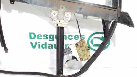 Foto 2ª: Elevalunas Manual Trasero Derecho Audi A6 3.0 TDI QUATTRO 165KW) BERLINA 225CV [BMK] (2006)