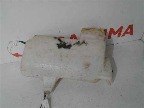 Deposito Limpiaparabrisas Toyota Dyna 2.8