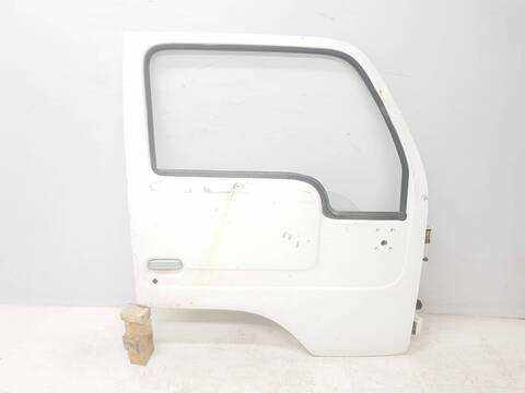 Puerta Delantera Derecha Nissan Pulsar SIN DEFINIR