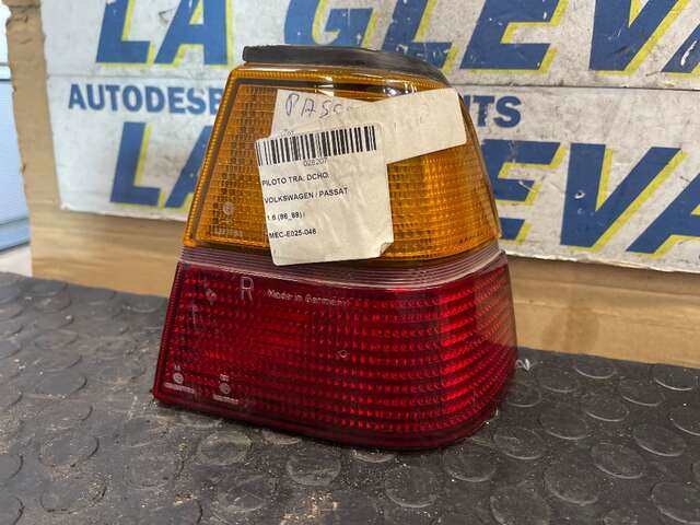 Piloto Trasero Derecho Volkswagen Passat 1.6