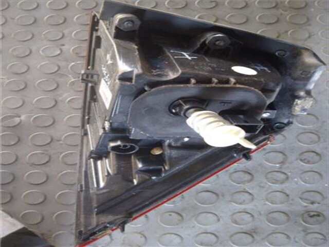 Foto 3ª: Piloto Trasero Izquierdo Volkswagen Golf 2.0 ADVANCE BLUEMOTION TECH. [2.0 LTR. - 110 KW TDI] [CRL]