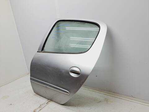 Foto 3ª: Puerta Trasera Izquierda Peugeot 206 1.4 HDI 68CV 50KW [8HR] (2012)