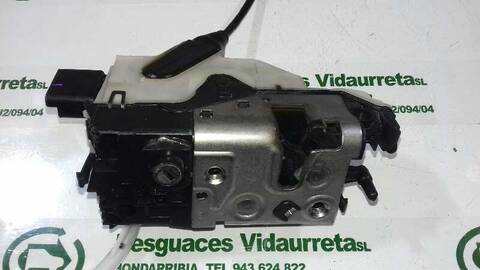 Foto 2ª: Cerradura Puerta Delantera Derecha Peugeot 208 1.2 12V E-VTI 82CV 60KW [HM01] (2016)