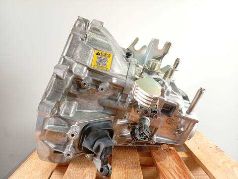 Foto 2ª: Caja Cambios Mazda 2 1.5 SKYACTIV-G HATCHBACK 90CV 66KW [P5] (2017)