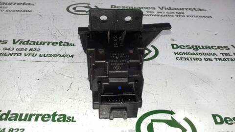 Foto 2ª: Motor de Arranque Bmw Serie 1 114 118D BERLINA 143CV 105KW [N47D20C] (2009)