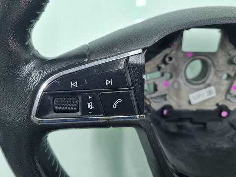 Foto 3ª: Volante Seat Ibiza STYLE CONNECT 90CV 66KW [CJZC] (2017)
