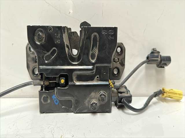 Foto 2ª: Cerradura Capot Bmw Serie 3 320 2.0 DIESEL [D204D4] (2006)