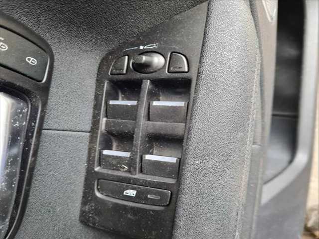 Botonera Elevalunas Land Rover Evoque PURE 150CV 110KW