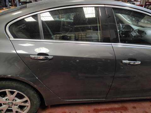Puerta Trasera Derecha Opel Insignia A18XER BERLINA