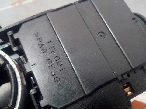 Foto 3ª: Anillo Airbag Toyota Yaris 68CV 50KW (1999)