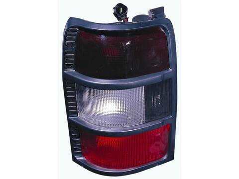 Piloto Trasero Derecho Mitsubishi Montero VERSION INDEFINIDA