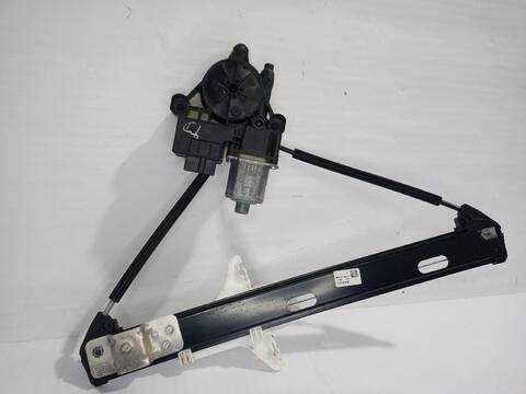 Foto 3ª: Elevalunas Manual Trasero Derecho Seat Arona XPERIENCE PLUS 110CV [DLAA] (2017)