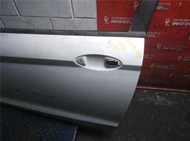 Foto 2ª: Puerta Delantera Izquierda Ford Fiesta 1.6 ECONETIC [1.6 LTR. - 66 KW TDCI CAT]