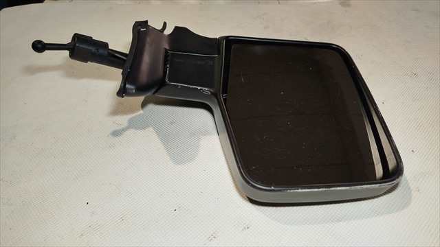 Foto 4ª: Retrovisor Izquierdo Nissan Patrol 2.8 TD DAKAR II, 115 CV 3P [RD28T] (1992)