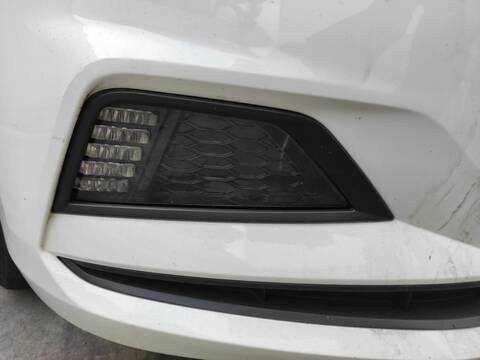 Faro Antiniebla Delantero Derecho Volkswagen Polo CHZL