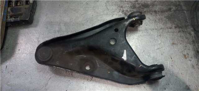 Foto 3ª: Brazo Suspension Delantero Derecho Dacia Sandero 1.0 ACCESS [1.0 LTR. - 54 KW 12V CAT] [B4DE411]