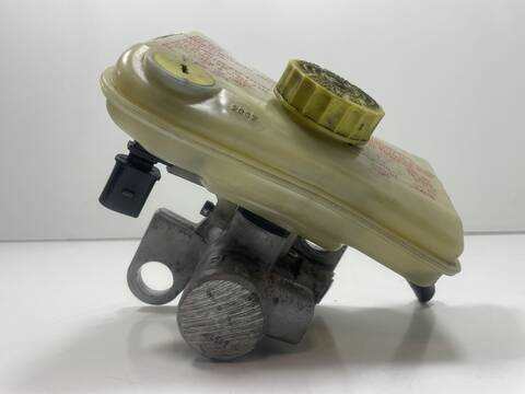 Foto 2ª: Bomba Freno Audi A4 BRE AVANT (2004)