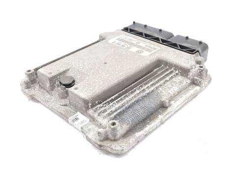 Centralita Motor ECU Volkswagen Golf 1.9 TDI 105CV 77KW