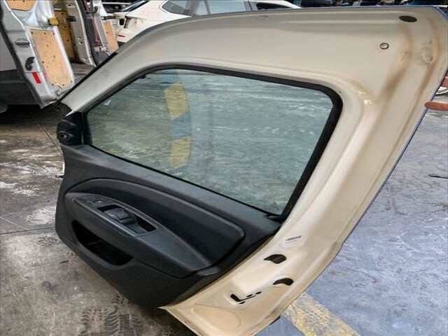 Foto 2ª: Puerta Delantera Derecha Opel Combo 1.6 CDTI 105CV 0CV [198A3000] (2014)