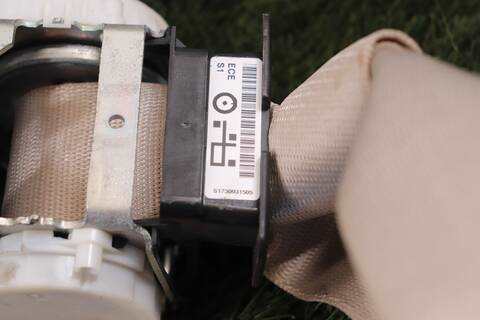 Foto 2ª: Cinturón Trasero Derecho Bmw Serie 3 315 B48B20A BERLINA (2015)