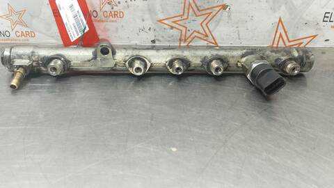 Foto 4ª: Rampa Inyectora Renault Scenic AUTHENTIQUE 120CV 88KW [F9Q D8] (2004)