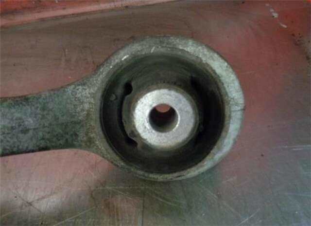 Foto 3ª: Brazo Suspension Delantero Derecho Audi A4 2.0 FSI [2.0 LTR. - 110 KW 16V FSI] [AWA]