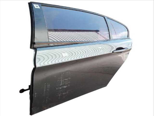 Foto 2ª: Puerta Trasera Izquierda Bmw Serie 3 320 D E90) (2004)
