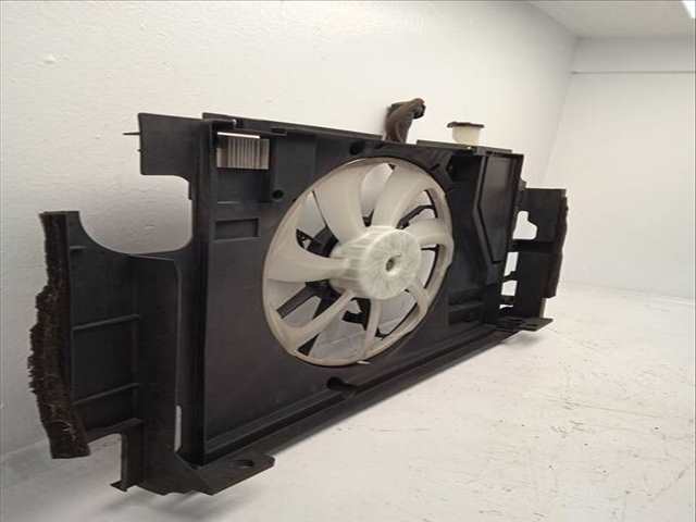 Foto 2ª: Electroventilador Toyota Yaris HYBRID ACTIVE 101CV [1NZFXE] (2018)