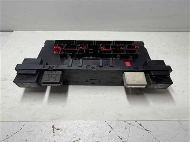Caja Reles Fusibles Volkswagen Passat BLF BERLINA AUT.