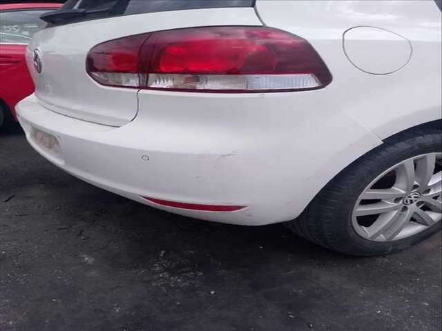 Paragolpes Trasero Volkswagen Golf 1.6 TDI 90CV