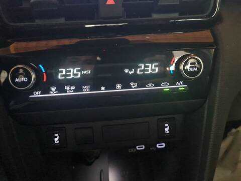 Foto 3ª: Mando Calefacción A. A. Toyota Yaris MXPJ1) 1.5 HYBRID 92CV [M15A] (2024)